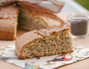 Gâteau moelleux aux amandes et pavot