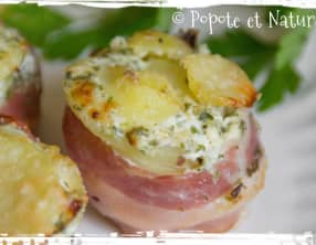 Petits gratins de pommes de terre au lard et aux fines herbes