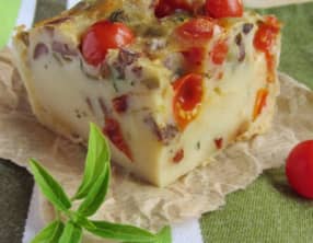 Far aux olives et aux tomates cerise et séchées