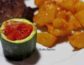Courgettes farcies à la tomate et aux échalotes