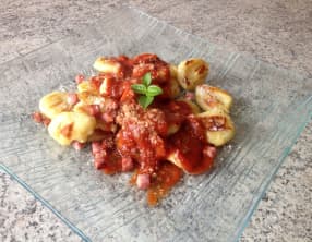 Gnocchis au Parmesan et sauce tomate basilic