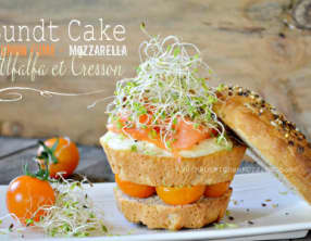 Bundt cake au saumon fumé, mozzarella et pousses d'alfalfa cresson
