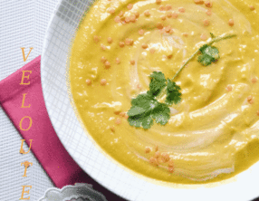 Velouté courge lentilles corail curry