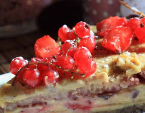 Fraisier pistache et gelée de fraises