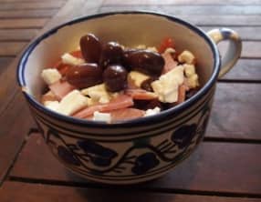 Salade paléo aux pois chiches et betterave