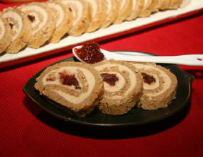 Roulé au pain d'épices et foie gras, confiture de figues