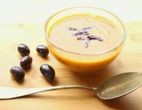 Soupe aux 3 poivrons et olives noires de Kalamata