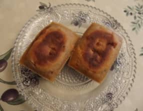 Financiers au chorizo, au comté et aux olives