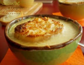 Soupe à l'oignons gratinée