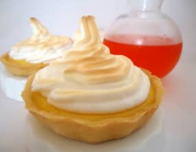 tartelettes au pamplemousse rose meringuées