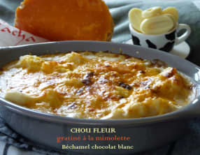 Chou-fleur en gratin de mimolette et béchamel au chocolat blanc