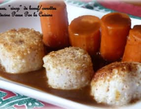 Saint jacques à la chapelure de noisettes, "sirop" de boeuf et carottes