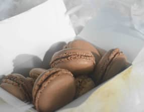 Les macarons haut la main