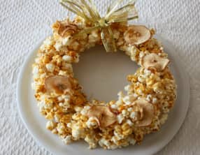 Couronne de Noël en pop-corn