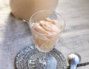 Advocaat maison à la gelée de coings et au kirsch