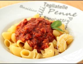 Pâtes à la bolognaise de chipolatas