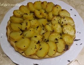 Tatin de pommes de terre au foie gras et truffe fraîche