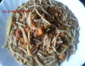 Soupe de petits spaghettis aux lentilles