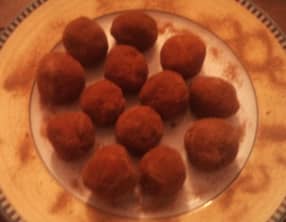 Boules de Noël aux biscuits à la cuillère sans cuisson