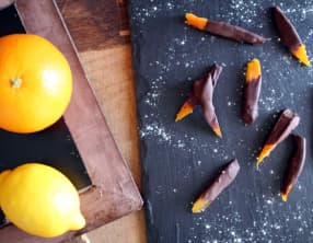 Ecorces d’agrumes confites et orangettes au chocolat