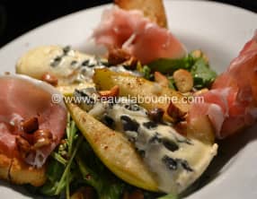 Poire Gratinée au Roquefort et au Jambon de Bayonne