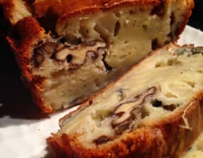Cake aux poires roquefort et noix