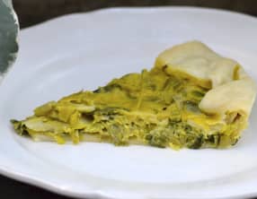 Tarte aux poireaux, miel et curry