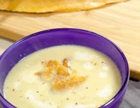 Potage de blancs de poireaux au hareng fumé