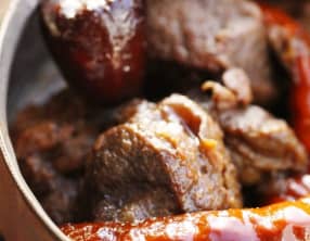 Civet de marcassin confit aux piments