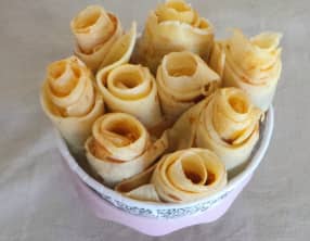 Gâteau de roses de crêpes au Nutella
