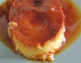 Crème aux oeufs, lait de coco et caramel
