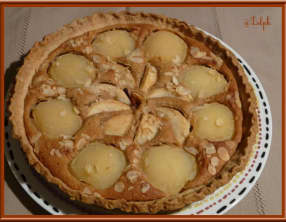 Tarte amandine aux poires et spéculoos.