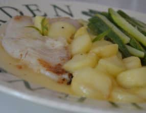 Filet de turbot, pêches plates à la verveine