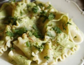 Pâtes à la crème d’avocat