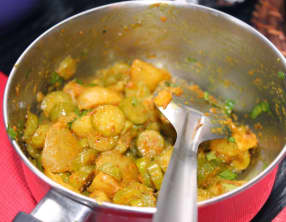 Curry de tindora et pommes de terre