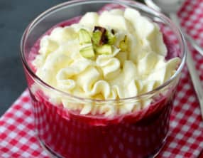 Gaspacho de betteraves et crème fouettée au chèvre frais