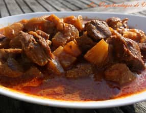 Sauté de veau au curry et aux fruits