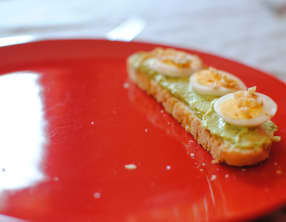 Tartines oeuf avocat