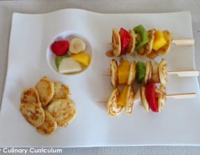 Poffertjes aux fruits et sirop d'érable