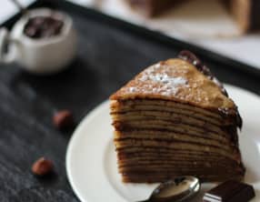Gâteau de crêpes chocolat et noisettes