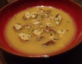 Soupe de poulet au maïs