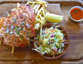 Filets de poisson panés, à la parmigiana