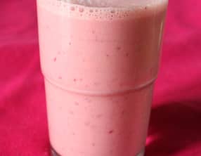 Smoothie orange-banane-cerise