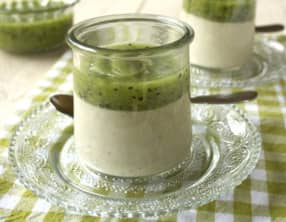 Panna cotta au coulis de kiwi