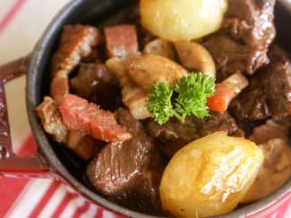 Bourguignonne (A la)