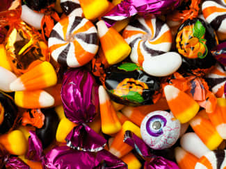 Bonbons maison pour Halloween : 3 friandises ensorcelantes à préparer soi-même
