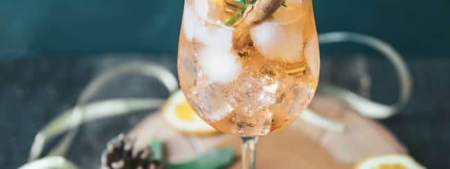 Cocktails sous le sapin : idées pétillantes pour célébrer noël
