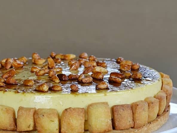 Tarte aux pignons de pin et crème brulée