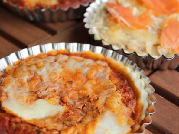 Mini quiches ou tartelettes à la tomate et mozzarella