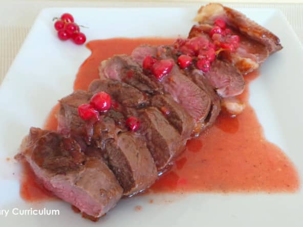 Magrets de canard, groseilles, miel et pomelos